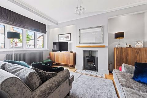 3 bedroom end of terrace house for sale, Boscombe Road, Worcester Park