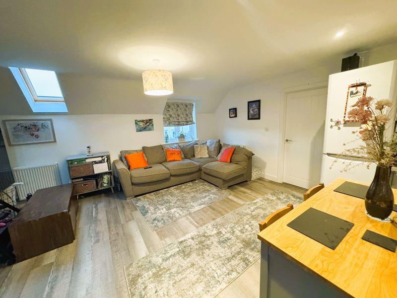 HAMMERSTONE MEWS, CURTIS FIELDS... 3 bed detached house for sale £145,000