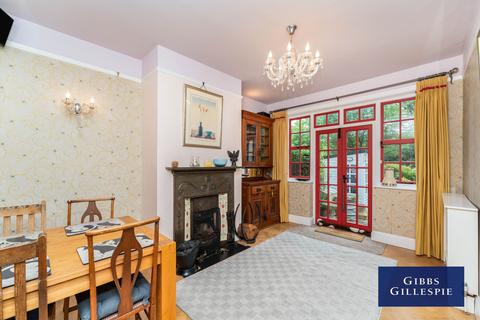 3 bedroom terraced house to rent, Meadvale Road, W5