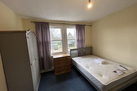 1 bedroom in a house share to rent, Cherry Hinton Road, Cambridge CB1