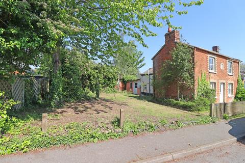 3 bedroom cottage for sale, Upper Street, Stratford St. Mary