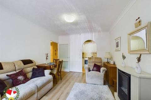 1 bedroom apartment for sale, Hucclecote Road, Hucclecote, Gloucester, GL3 3SH