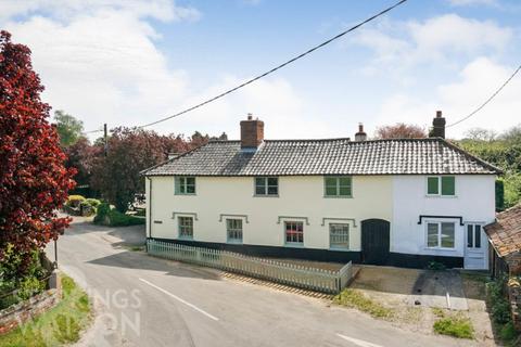 5 bedroom cottage for sale, Hunts Corner, Banham, Norwich