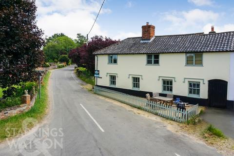 5 bedroom cottage for sale, Hunts Corner, Banham, Norwich