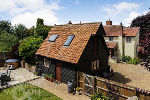 5 bedroom cottage for sale, Hunts Corner, Banham, Norwich