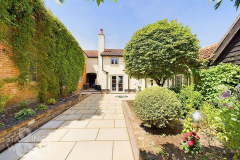 5 bedroom detached house for sale, Hunts Corner, Banham, Norwich