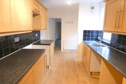 3 bedroom end of terrace house to rent, Layton Avenue, Mansfield