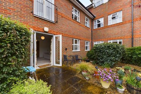 2 bedroom retirement property for sale, Oram Court Marlowe Over 60's Retirement Two bedroom apartment