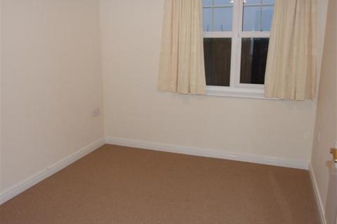 2 bedroom flat to rent, Saxon House, Stevenage SG2