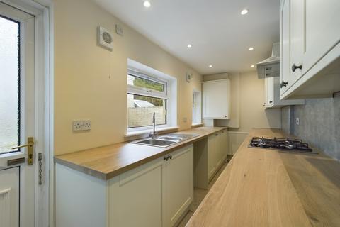 3 bedroom terraced house to rent, Aireview Terrace, Skipton, BD23