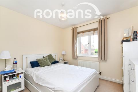2 bedroom maisonette to rent, Tortworth Road, Redhouse, Swindon