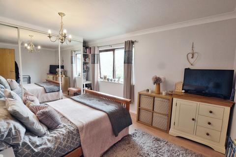 1 bedroom flat to rent, Ryeland Close, Yiewsley