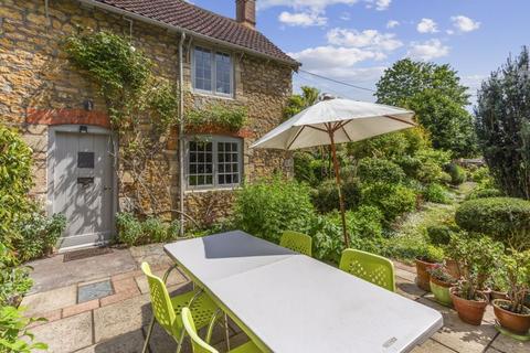 2 bedroom detached house for sale, An idyllic location just a stones throw from Bruton High Street