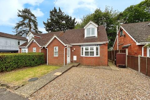 3 bedroom chalet for sale, Francis Avenue, Bournemouth BH11