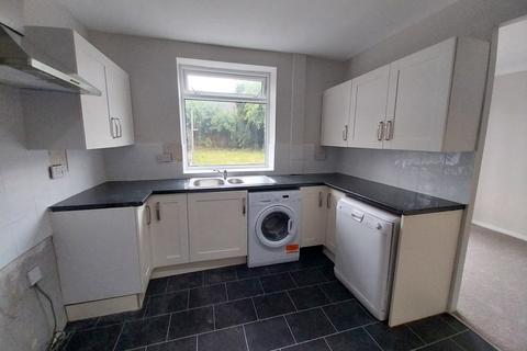 3 bedroom semi-detached house to rent, Acacia Avenue, Bramley, S66 2LN