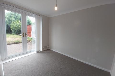 3 bedroom semi-detached house to rent, Acacia Avenue, Bramley, S66 2LN