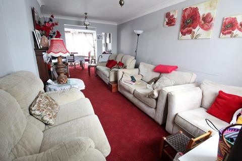 4 bedroom semi-detached house for sale, Leeds Smith Drive, Sandy