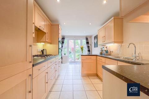 2 Trunkfield Meadow, Lichfield, WS13 8FL