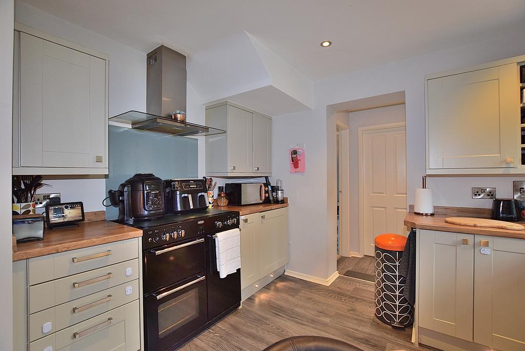 Kitchen 2 01