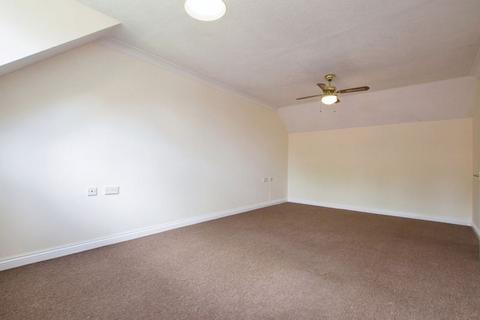 2 bedroom flat for sale, High Street, Bexley DA5