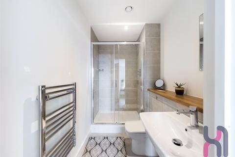 2 bedroom flat to rent, Media City, Michigan Point Tower D, 18 Michigan Avenue, Salford, M50