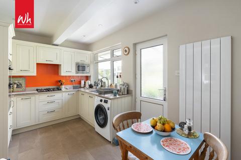 3 bedroom detached house for sale, Benfield Way, Brighton
