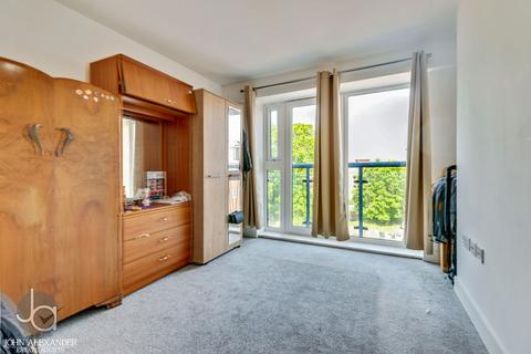 2 bedroom apartment for sale, St James Place, De Grey Road
