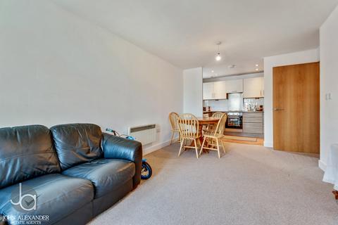 2 bedroom apartment for sale, St James Place, De Grey Road