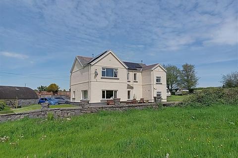 4 bedroom property with land for sale, Pontantwn, Kidwelly, Carmarthenshire, SA17 5LN