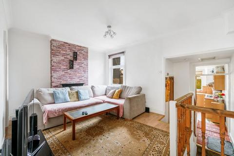 2 bedroom flat for sale, Northfield Avenue, Ealing, London, W13 9QP