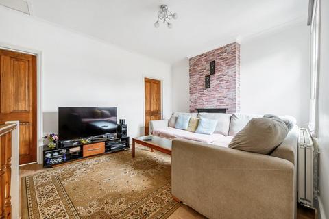 2 bedroom flat for sale, Northfield Avenue, Ealing, London, W13 9QP