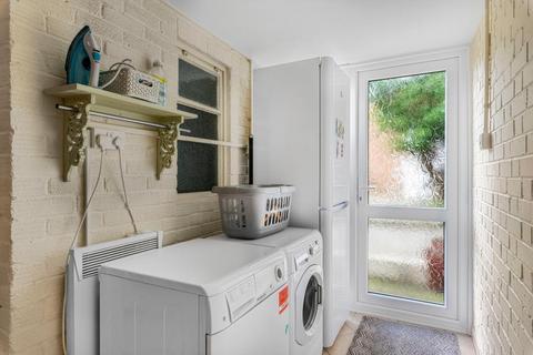 75 Avalon Road, Orpington, BR6 9AZ