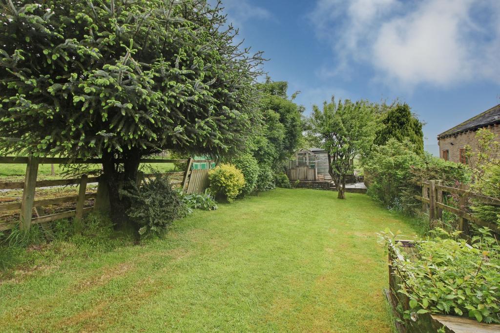Towngate, Midgley 3 bed terraced house for sale £315,000