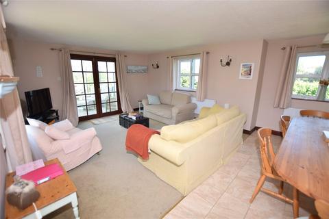 3 bedroom bungalow to rent, Bude, Cornwall