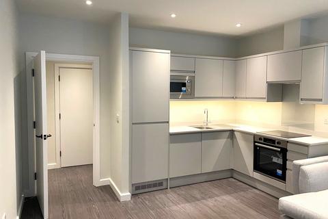 1 bedroom flat to rent, Frays Court, Victoria Road, Uxbridge, UB8