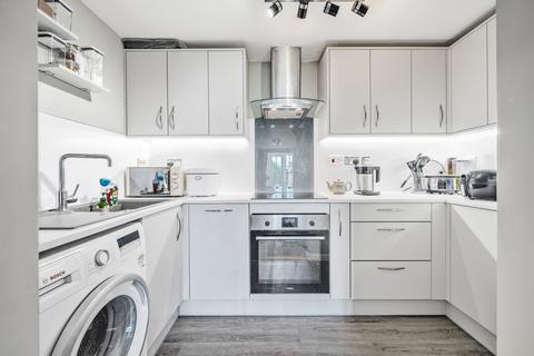 4 Ruskin, Caversham, Reading, RG4 6LE