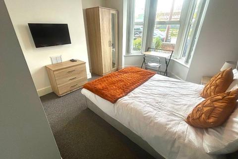 undefined, Room 1, 154 Grimsby Road