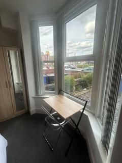 undefined, Room 1, 154 Grimsby Road