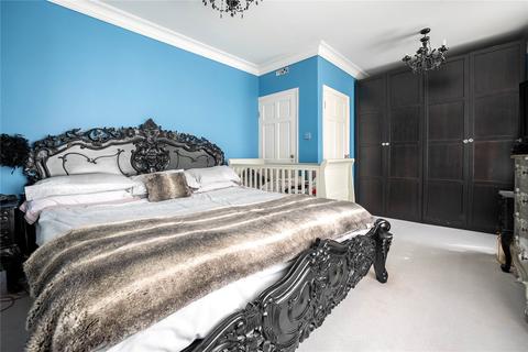 238 Buckingham Road, Bletchley, Milton Keynes, MK3 5JE