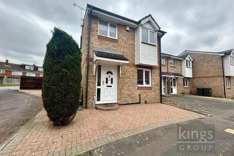 3 bedroom house for sale, Howard Close, Waltham Abbey