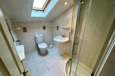 25 Howard Close, Waltham Abbey, EN9 1XA