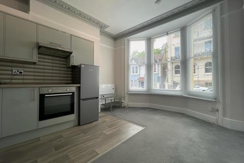 1 bedroom apartment to rent, Roundhill Crescent, Brighton BN2