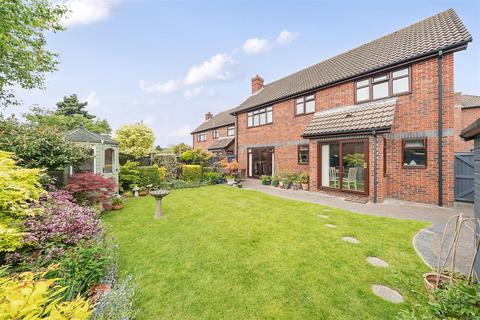 4 bedroom detached house for sale, Wellow Gardens, Titchfield Common PO14