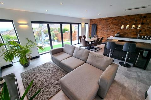 39 Kinson Avenue, Poole, BH15 3PH