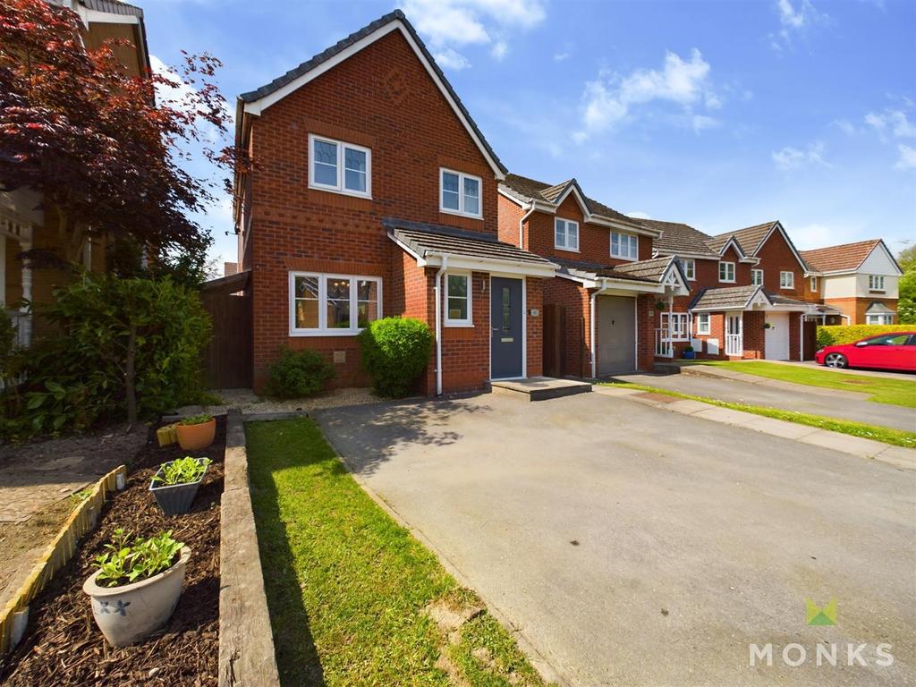 Henley Drive, Oswestry 3 bed detached house for sale £255,000