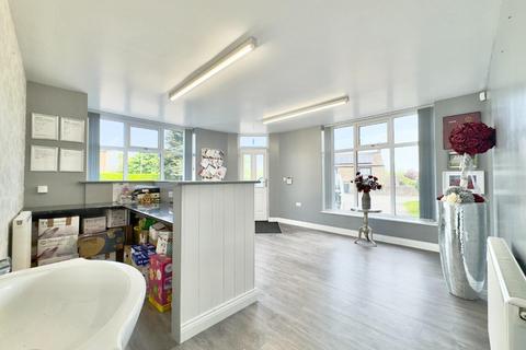1 Bence Lane, Darton, Barnsley, S75 5NX