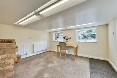 1 Bence Lane, Darton, Barnsley, S75 5NX