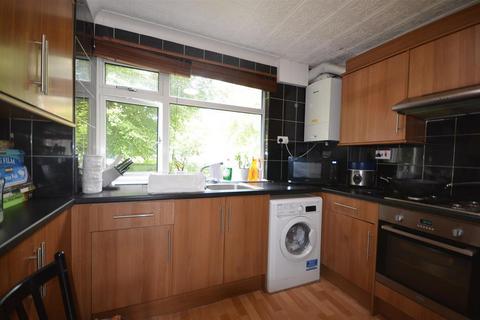 2 bedroom maisonette to rent, Popular Grove , Wembley , Middlesex , HA9 9BZ
