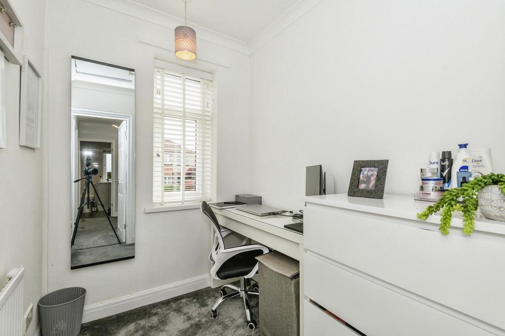 Bedroom/home office