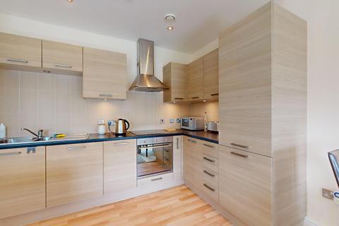 2 bedroom flat for sale, Buckden Court, Menston, LS29